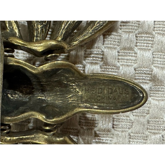 Heidi Daus Butterfly Beauty Swarovski Crystal Gold-Tone Brooch - Picture 2 of 10